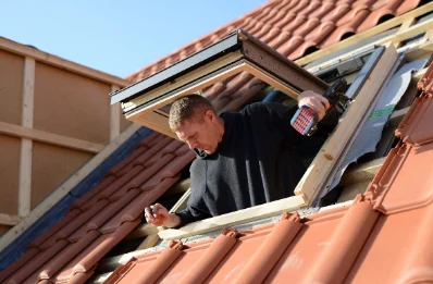 Pose de fenêtres de toit Velux à Ploumagoar